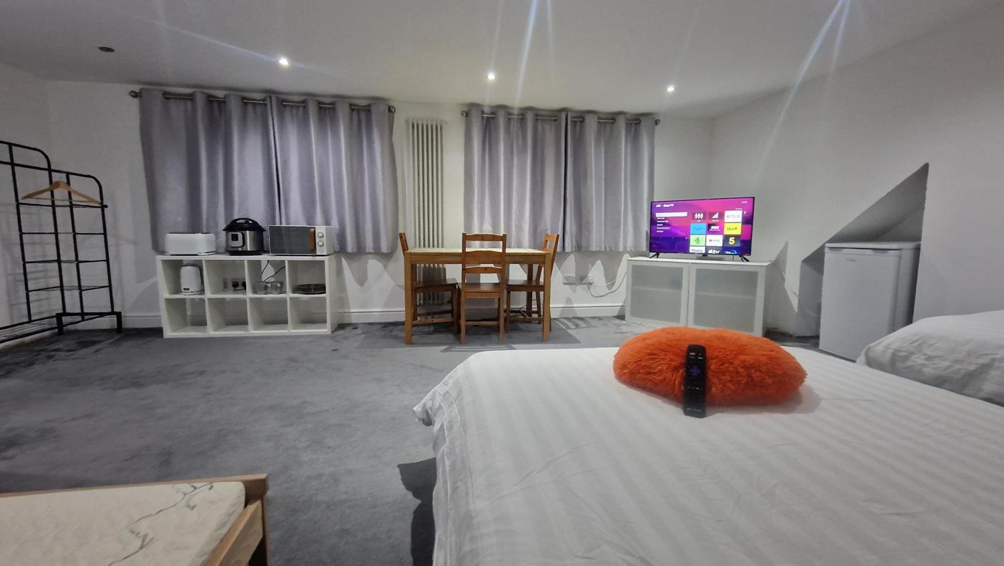 Snoozeden Westmead, Windsor Apartment Exterior photo